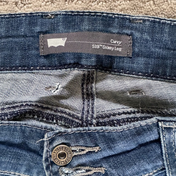 529 Women’s Levi’s Skinny Jeans Size 10 - Picture 3 of 7